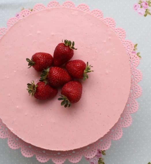 triplastova_torta_s_qgodi_i_bql_shokolad_5